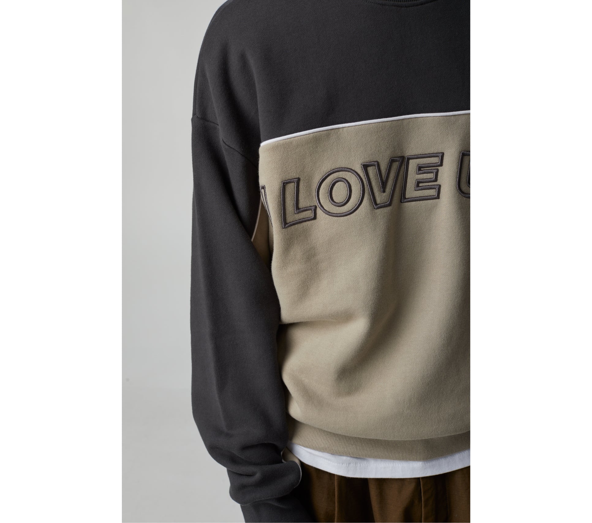 Panelled Box Crew 2.0 - Charcoal/Taupe