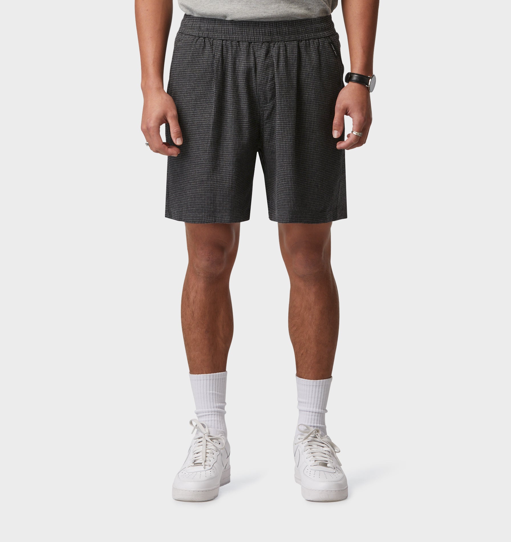 Linen Michael Pleat Short - Charcoal Houndstooth