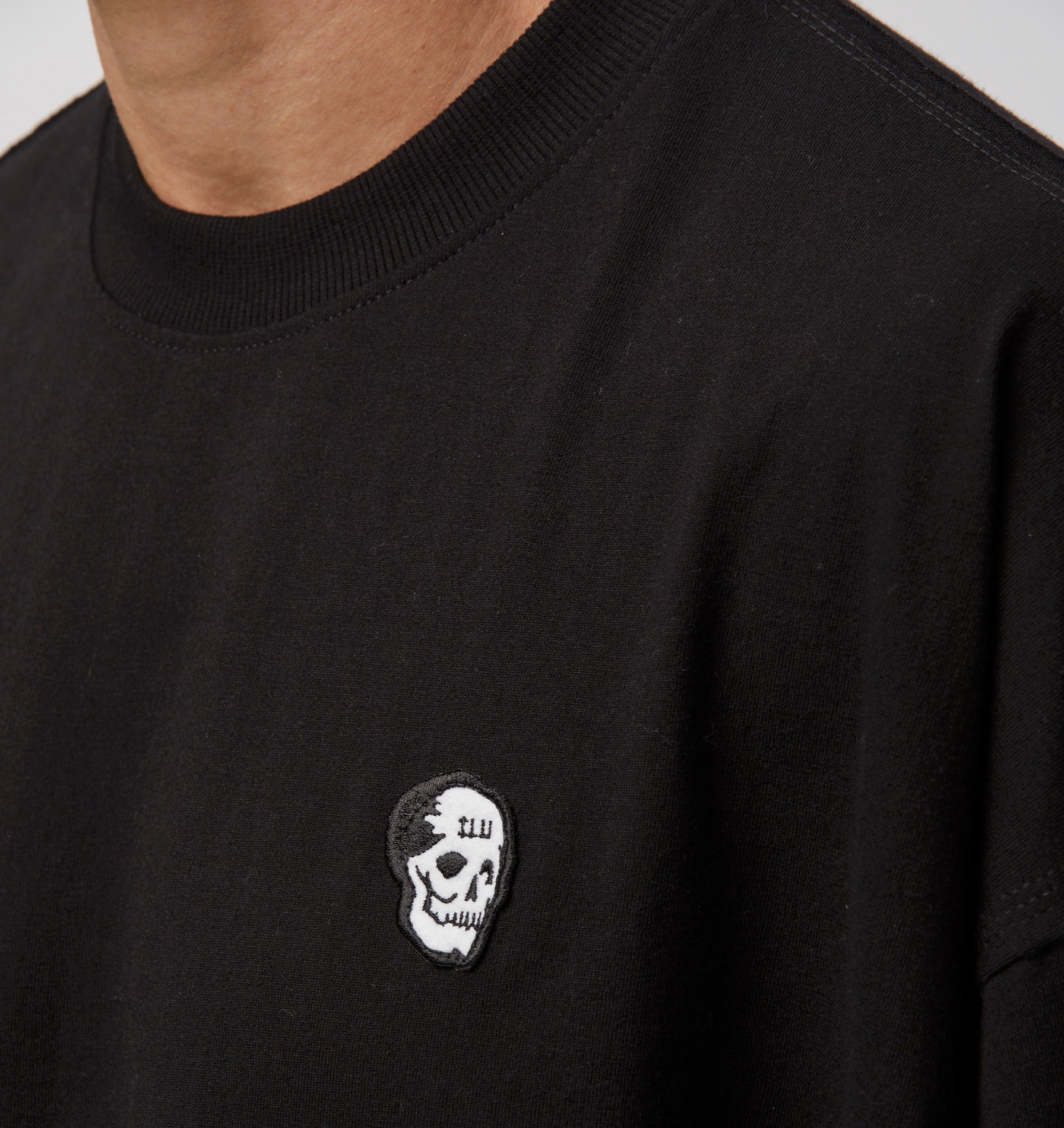 Skull Box Tee - Black