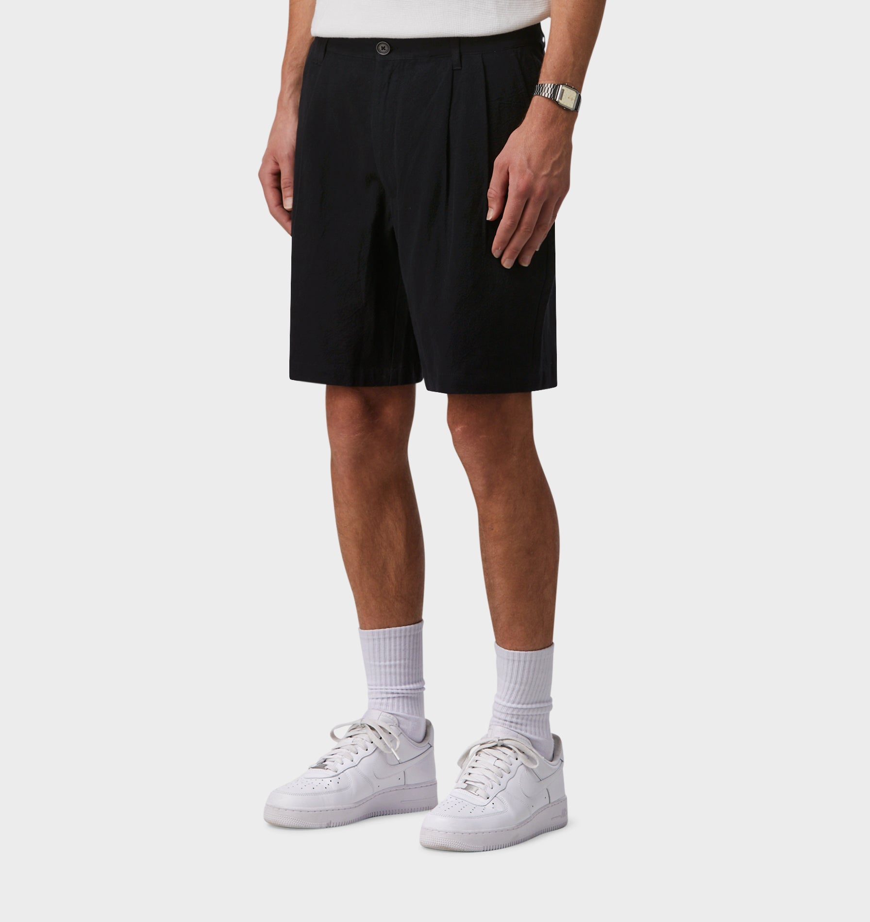 Linen Quincy Pleated Short - Black