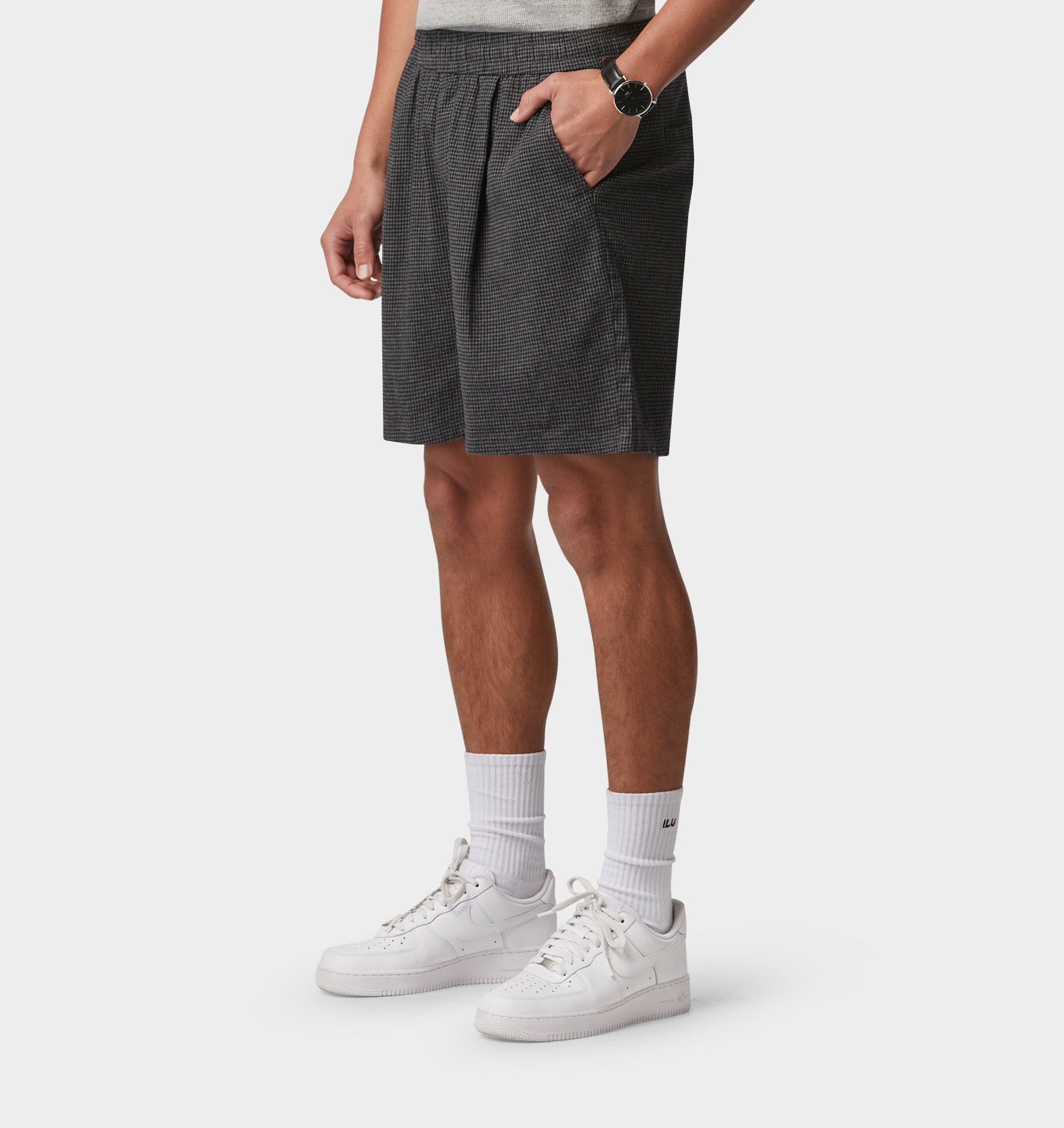 Linen Michael Pleat Short - Charcoal Houndstooth