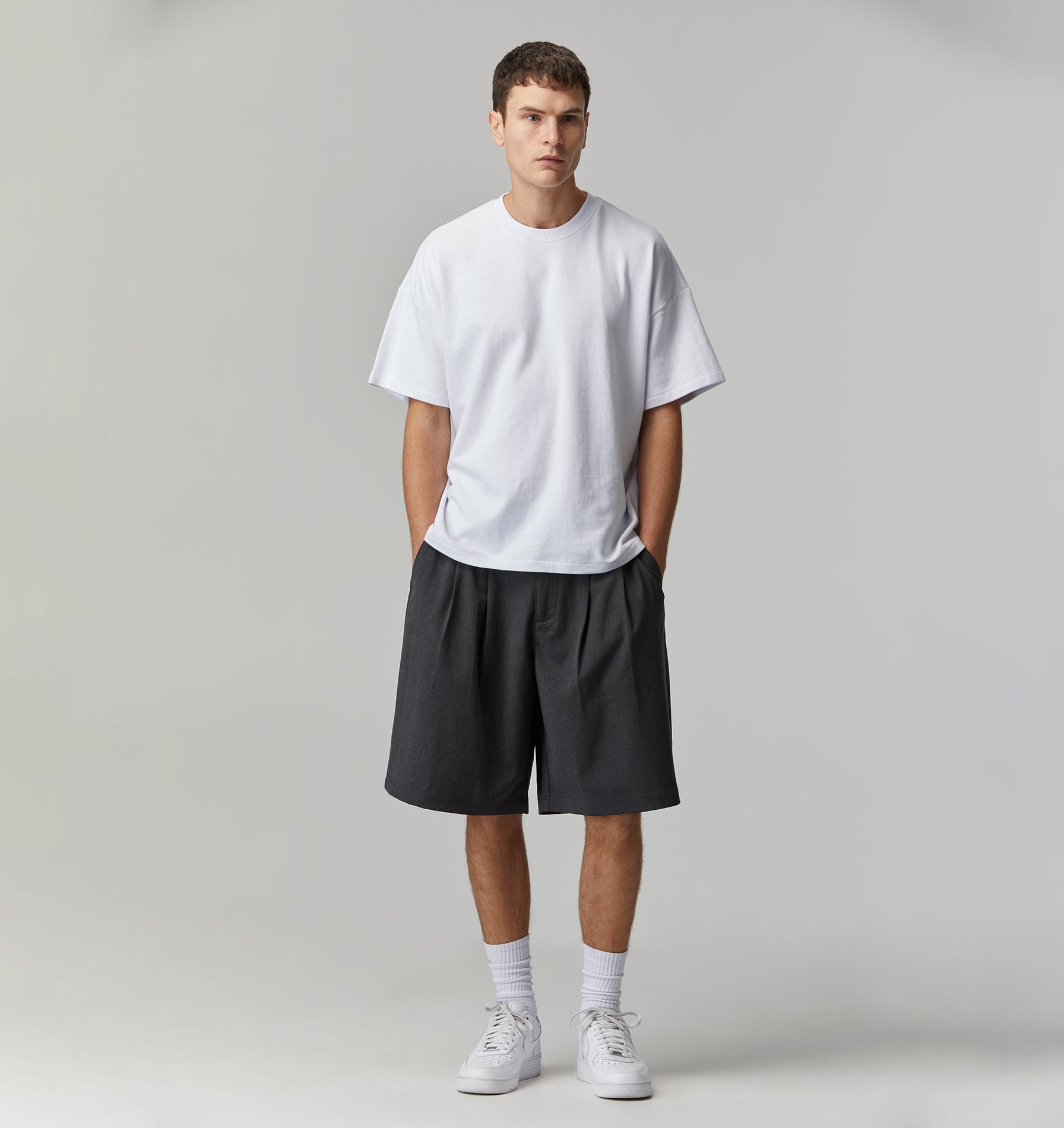 Alby Pleated Short - Charcoal