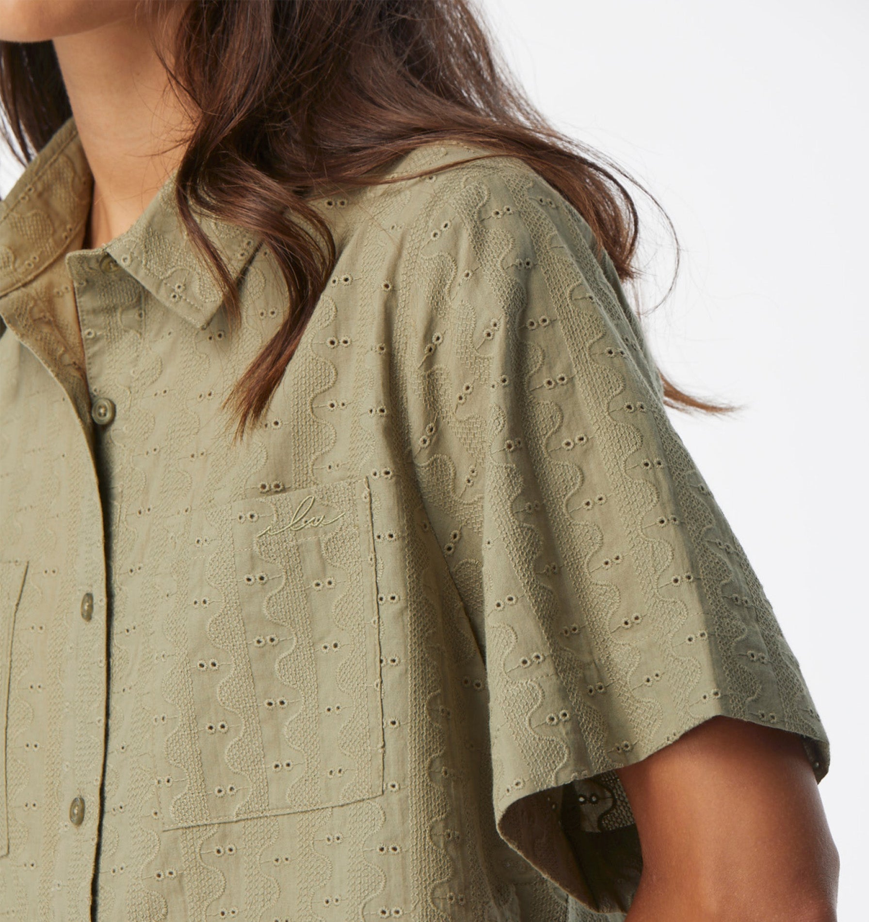 Edie Cropped SS Shirt - Sage Lace