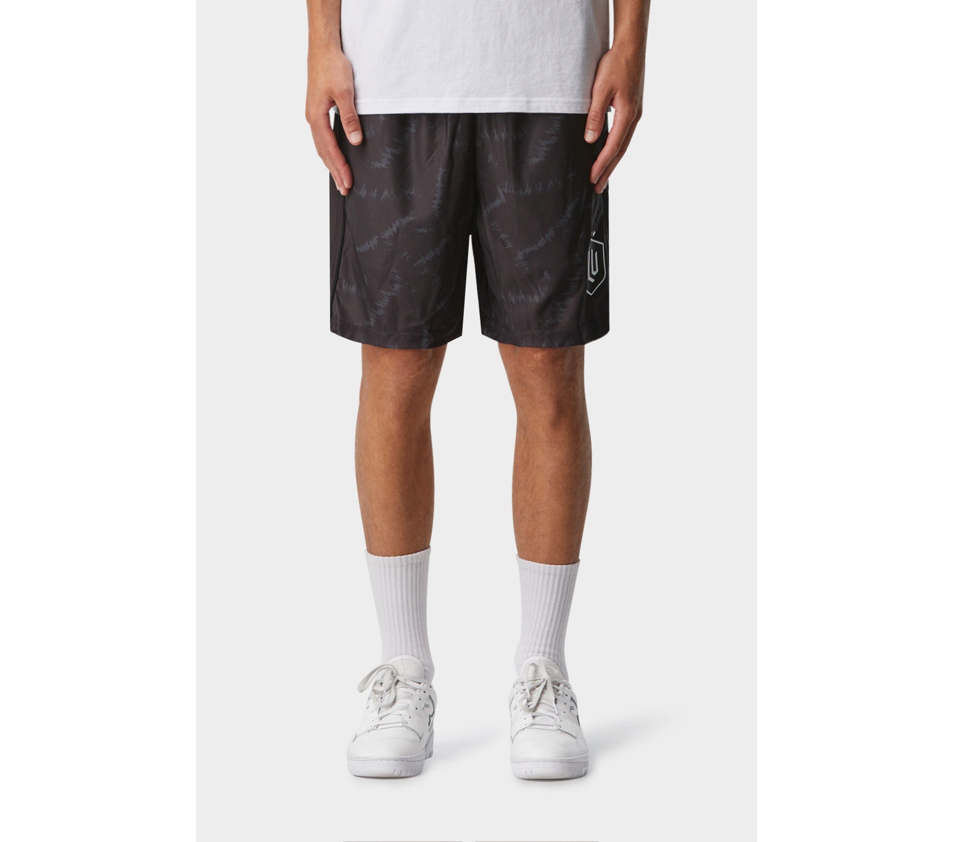 Laid Amour Football Shorts - Black/Charcoal